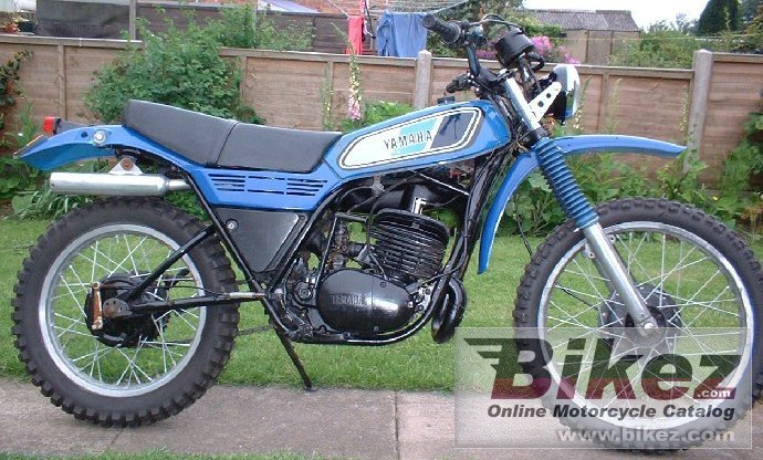 Big nymous user. dt 250 mx picture and wallpaper from Bikez.com